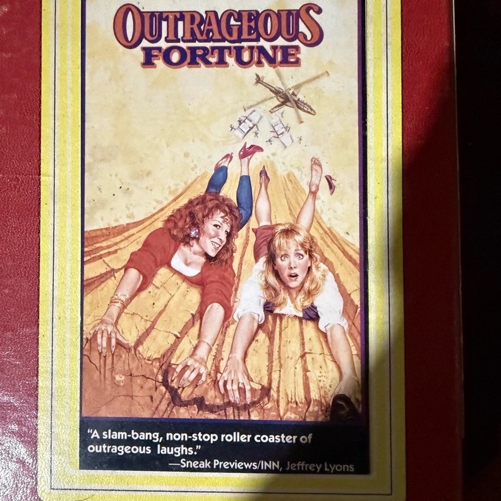 Outrageous Fortune (1987) VHS Bette Midler & Shelley Long Touchstone Home Video
